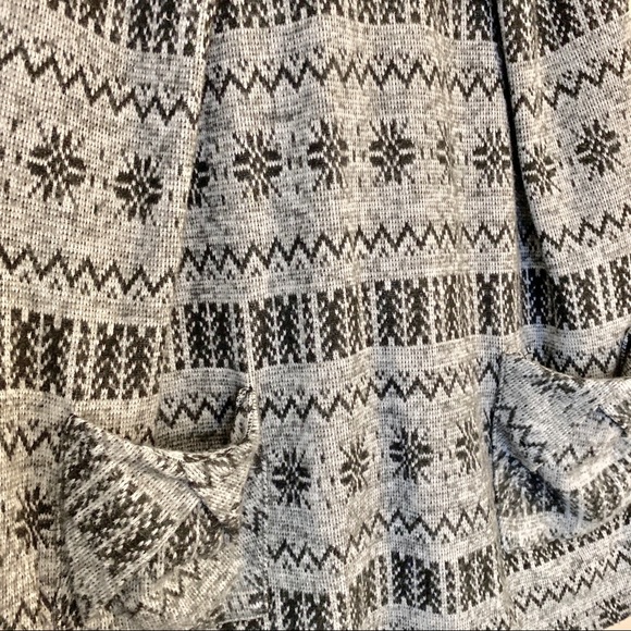 ✨Lovely Gray & Black Knit Sweater Dress✨ - Picture 3 of 3